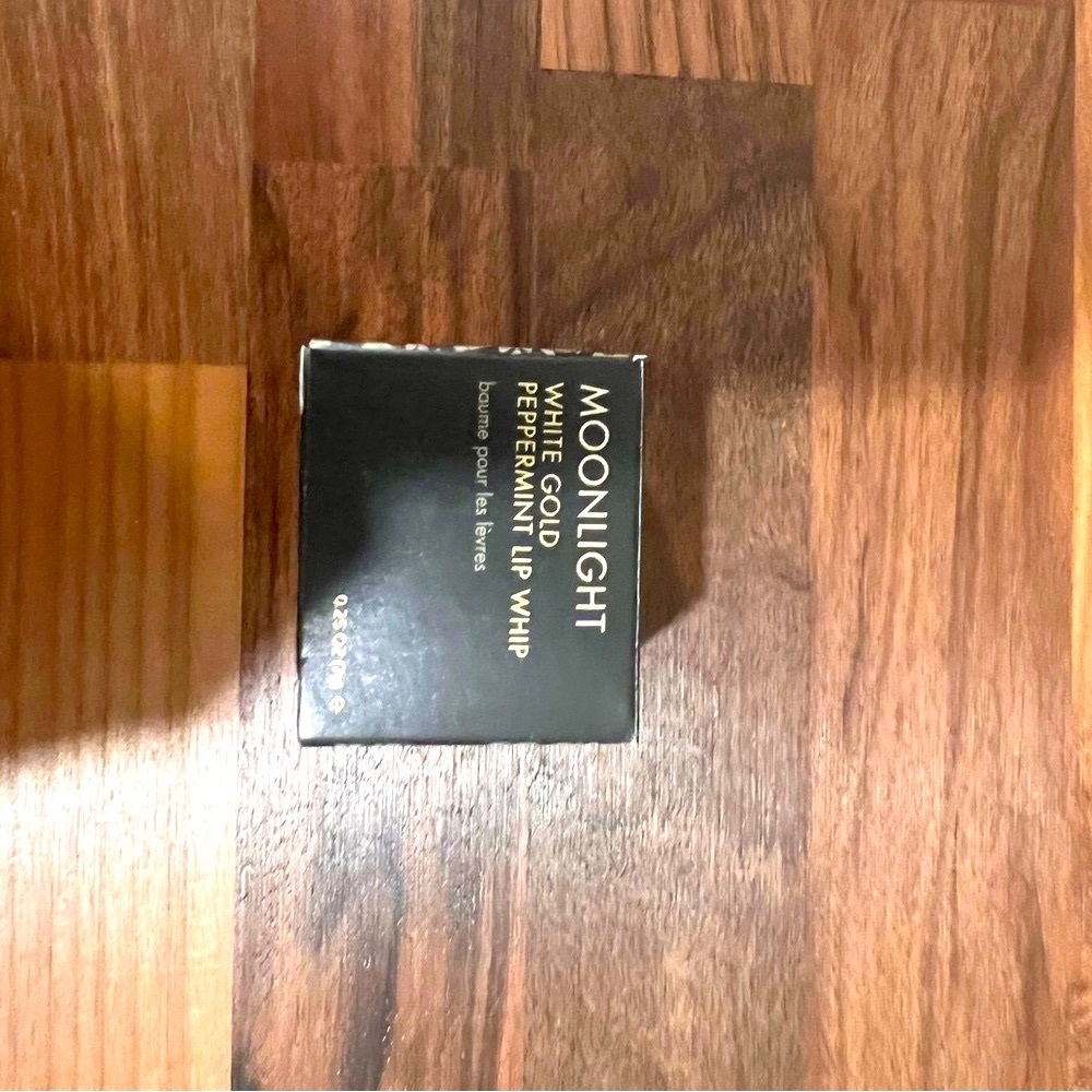 Vega True Moringa White Gold Lip Balm & Gloss